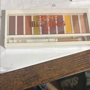 Flower Beauty Radiant Eyeshadow Palette